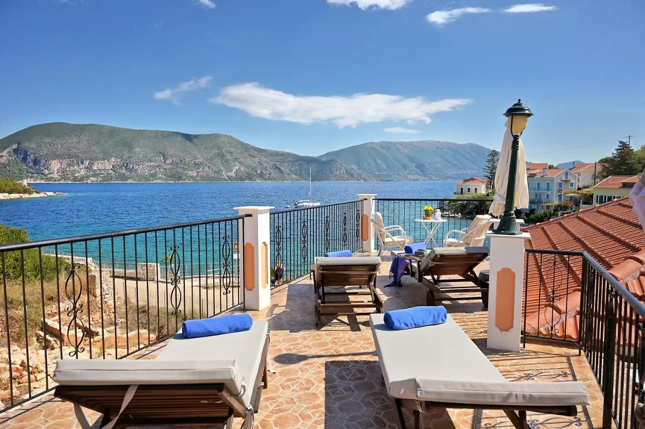 Villa Ireni Waterfont Фискардон Дом отдыха